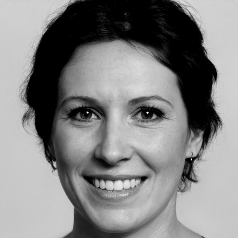 Лариса Костенко — стратег по развитию бренда